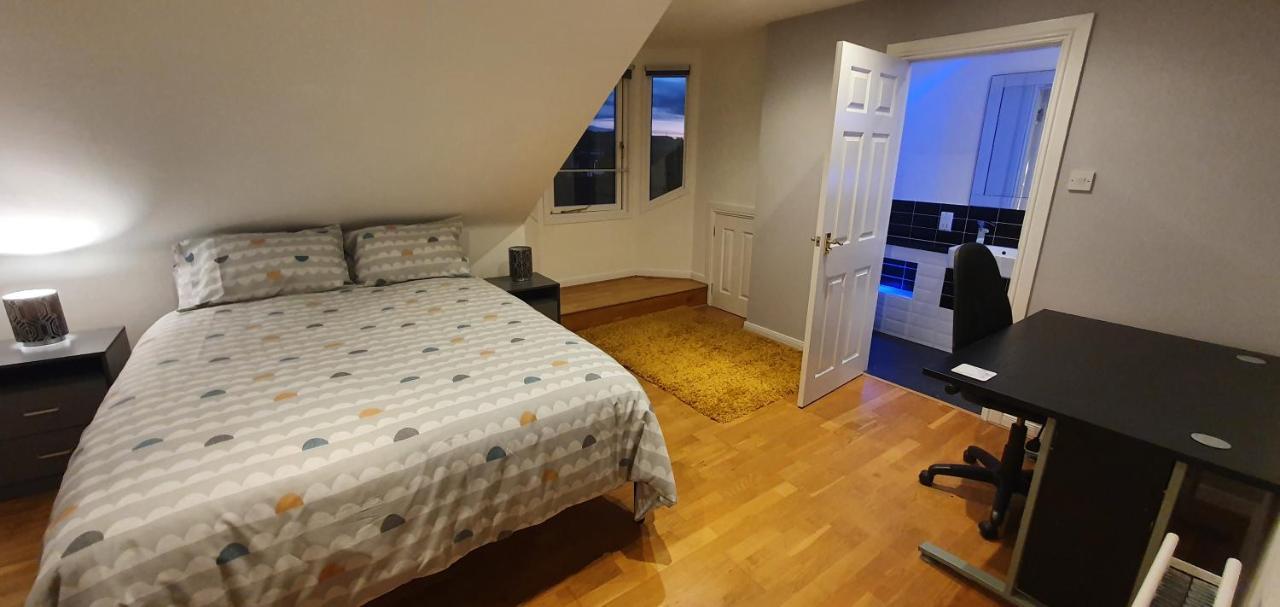 Spacious, Modern 3 Bedroom Luxury Flat In Centre Location Broughty Ferry Exterior photo