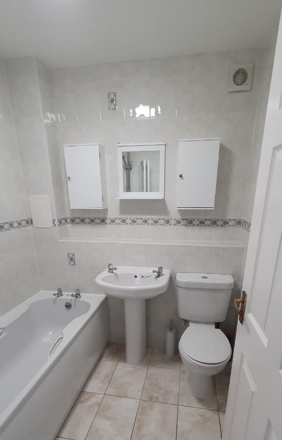 Spacious, Modern 3 Bedroom Luxury Flat In Centre Location Broughty Ferry Exterior photo